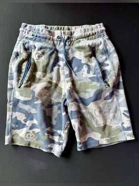 GapFit Shorts Boys L 10 * Animal Camo * Zip Pockets * Drawstring * 83% Cotton